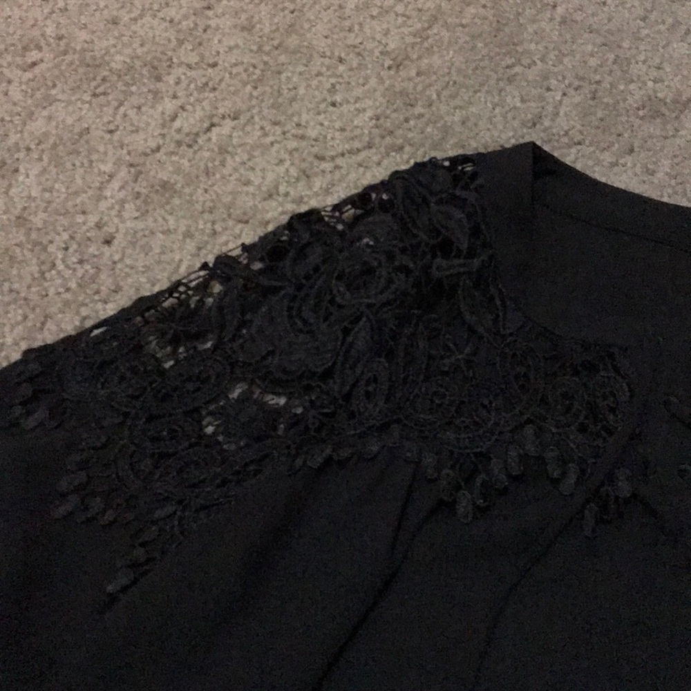 Express Blouse - Picture 2 of 2